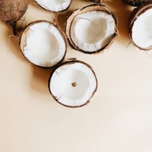 Bulk MCT oil source material - coconuts
